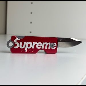 Supreme Quiet Carry Knife Red